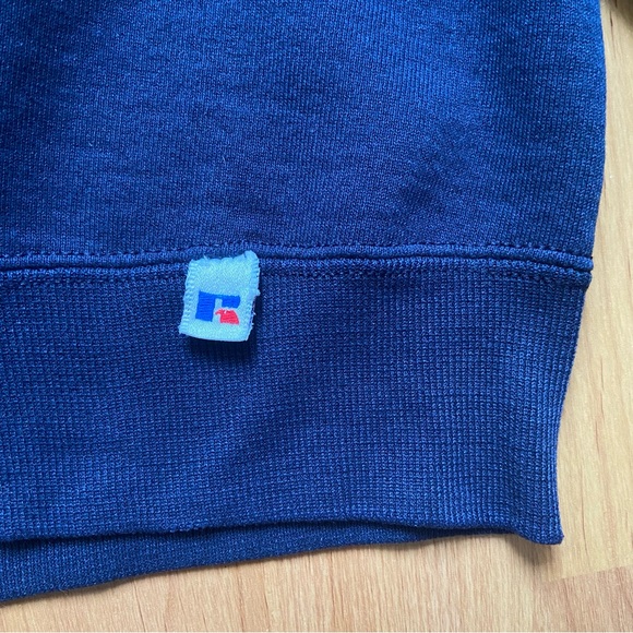 Vintage Russell Athletic Men’s Naturally Distressed Navy Crewneck Size XL - Picture 6 of 13